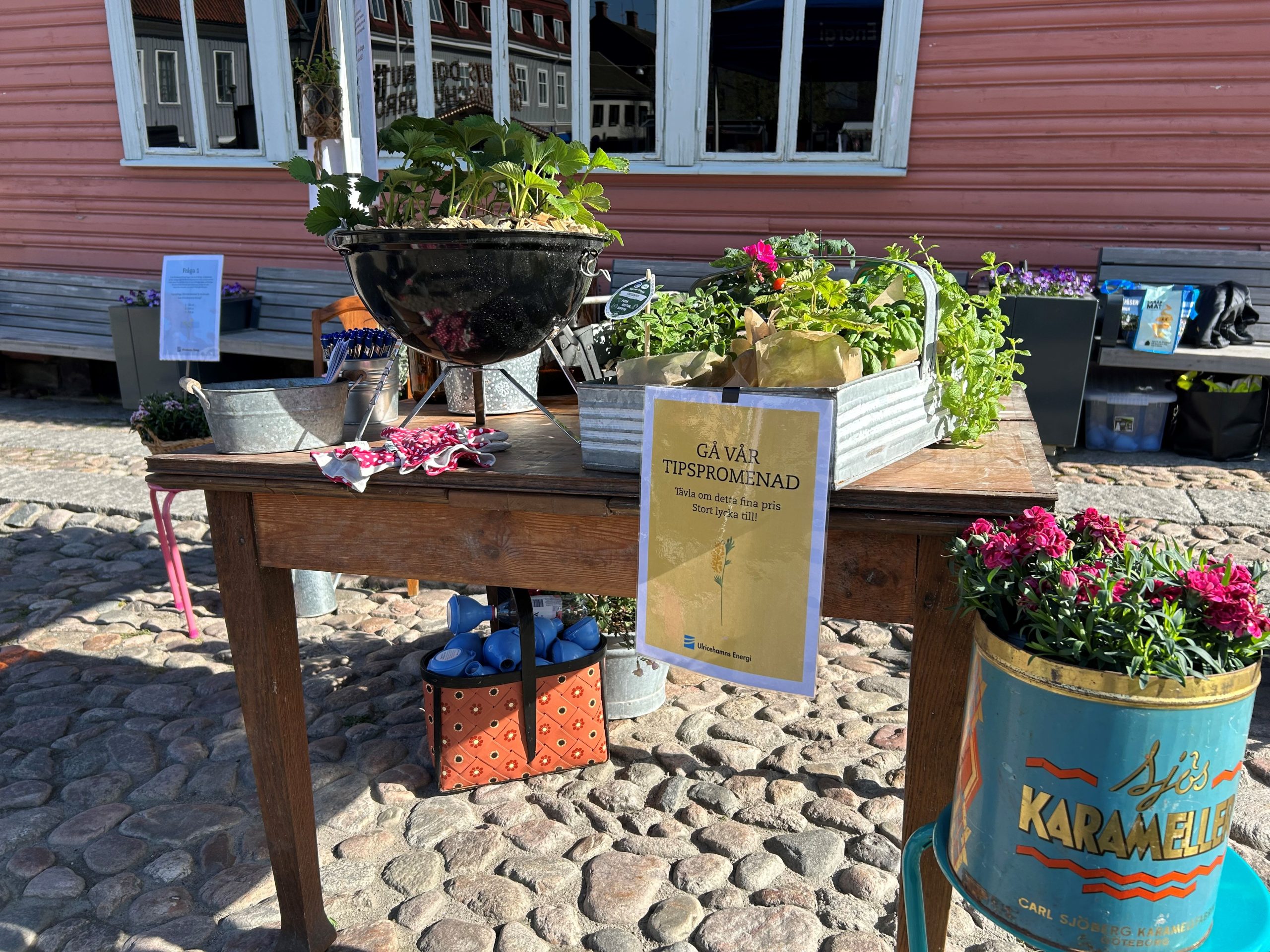 Bord vid vårmarknaden