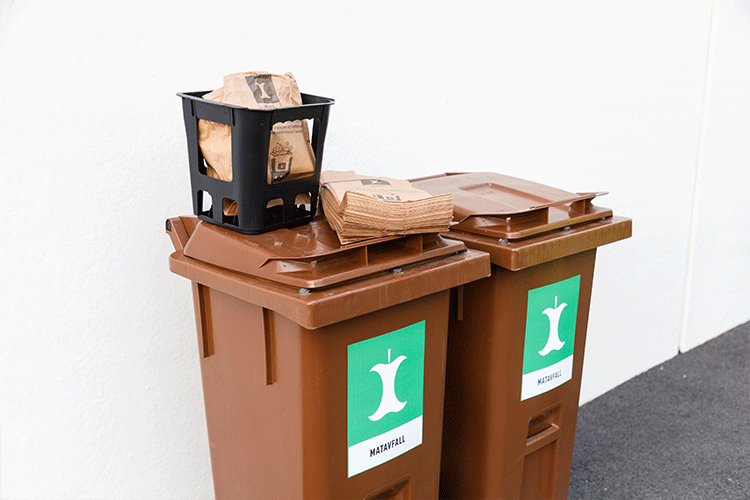 startkit Startkit till lägenheter bestående av matavfallskorg och papperspåsar